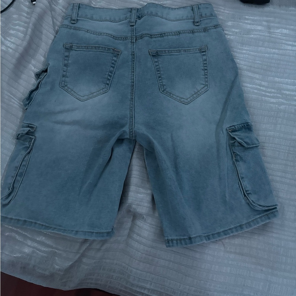 Hot Topic Denim Cargo Shorts
